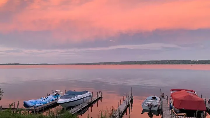 Arrowhead-RV-park-sunset-over-boat-docks